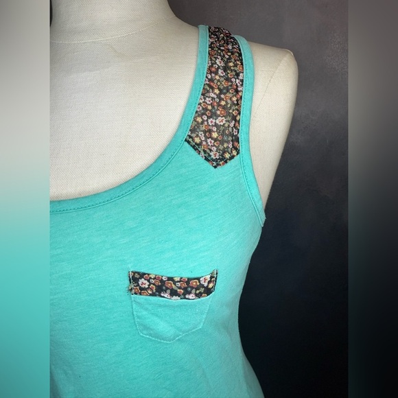 🌸 Mossimo Supply Co. Tank Top - Size Small 🌸 - Picture 2 of 8